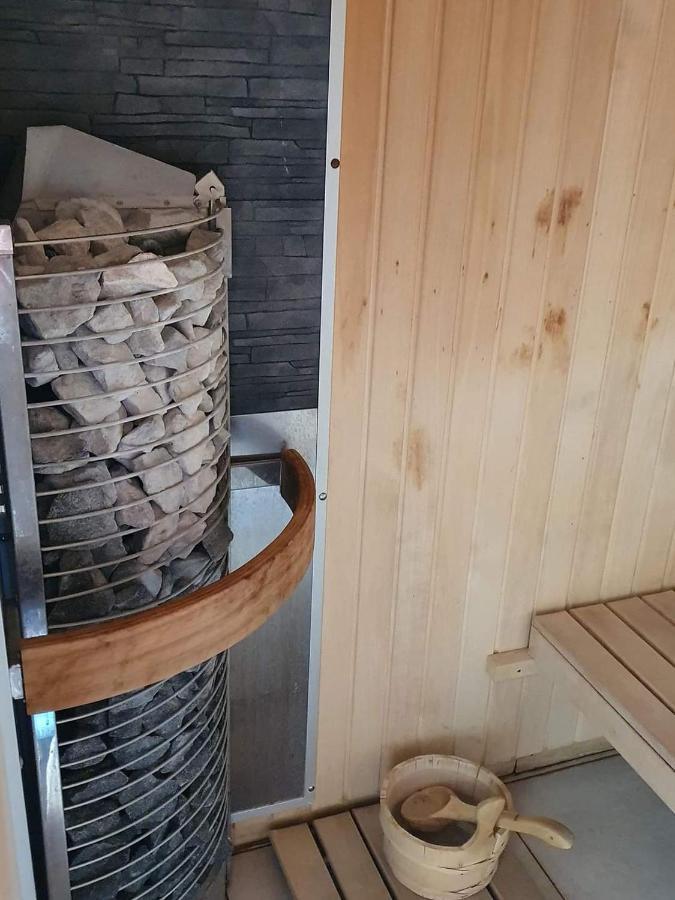 Desiree Beach Apartment Нэводари Экстерьер фото