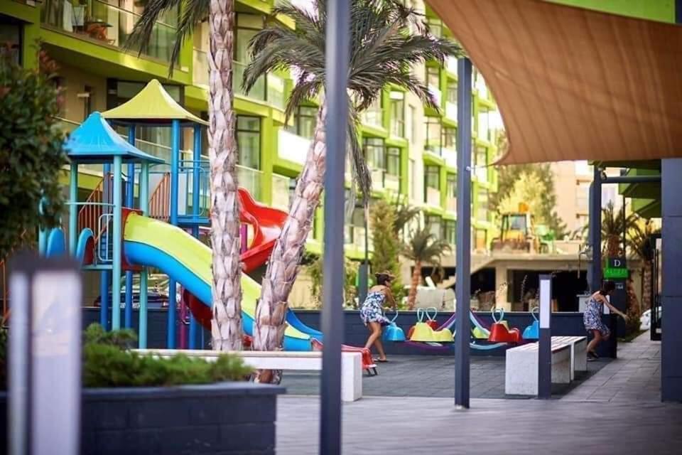 Desiree Beach Apartment Нэводари Экстерьер фото