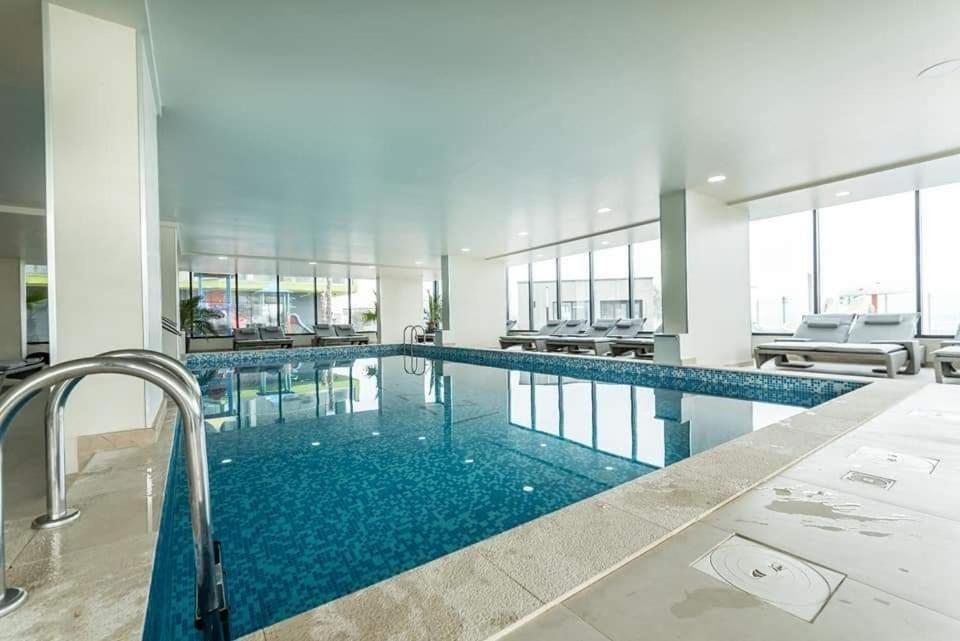 Desiree Beach Apartment Нэводари Экстерьер фото