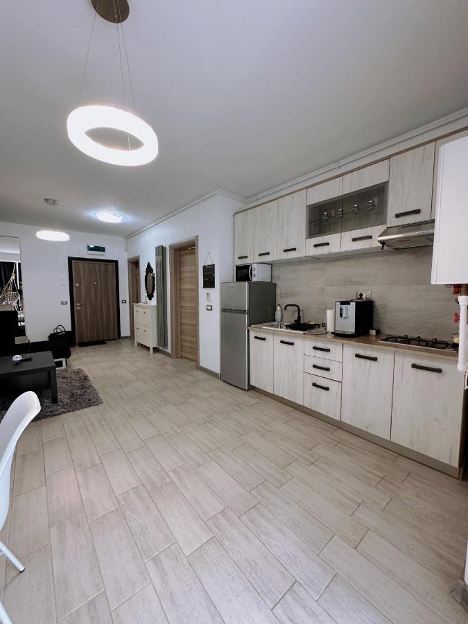 Desiree Beach Apartment Нэводари Экстерьер фото