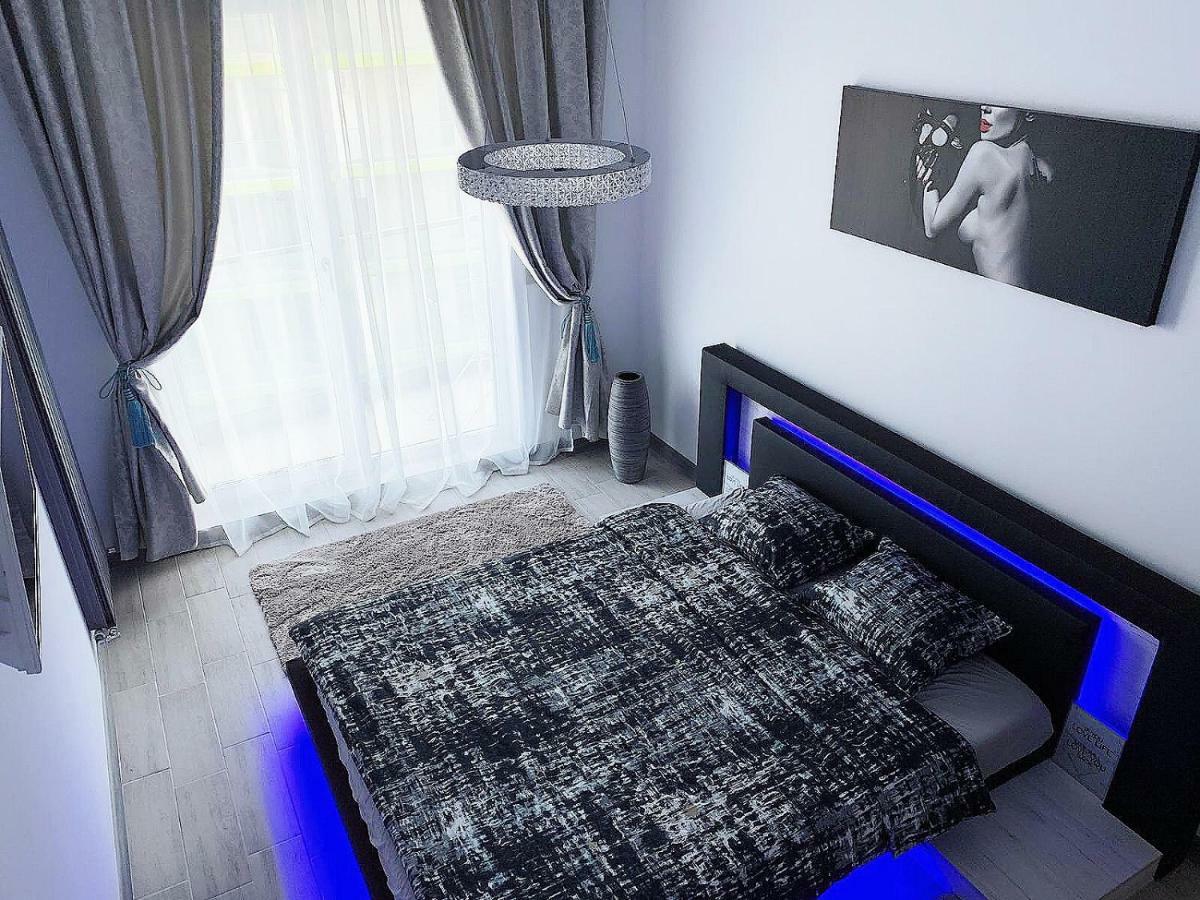 Desiree Beach Apartment Нэводари Экстерьер фото