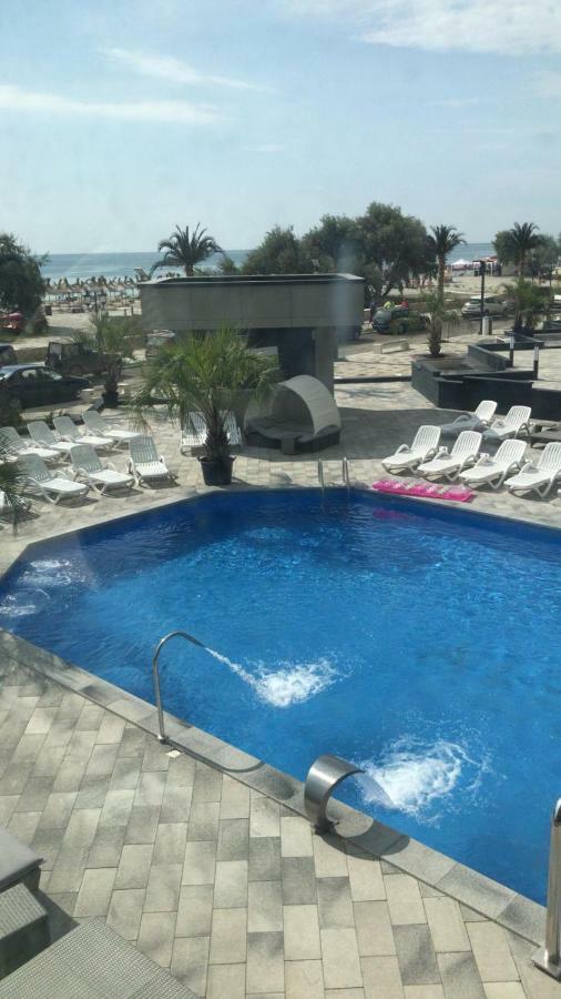 Desiree Beach Apartment Нэводари Экстерьер фото